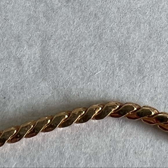 Vintage Amway gold tone metal necklace - Picture 3 of 7